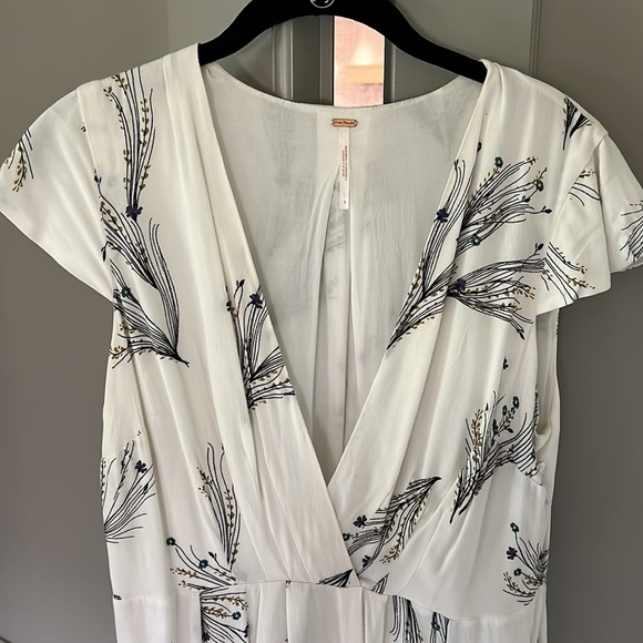 Free people dress. Size 8 - Picture 2 of 5